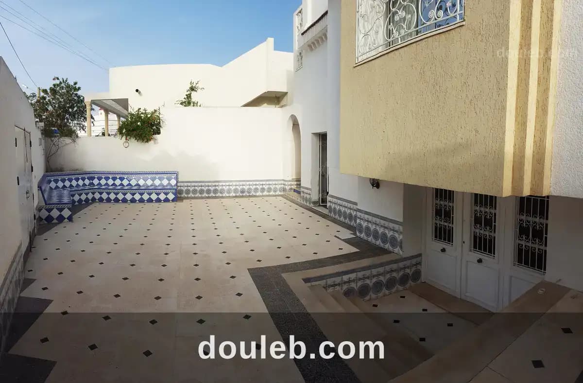 Villa avec deux logements proche sousse mall - Miniature 2