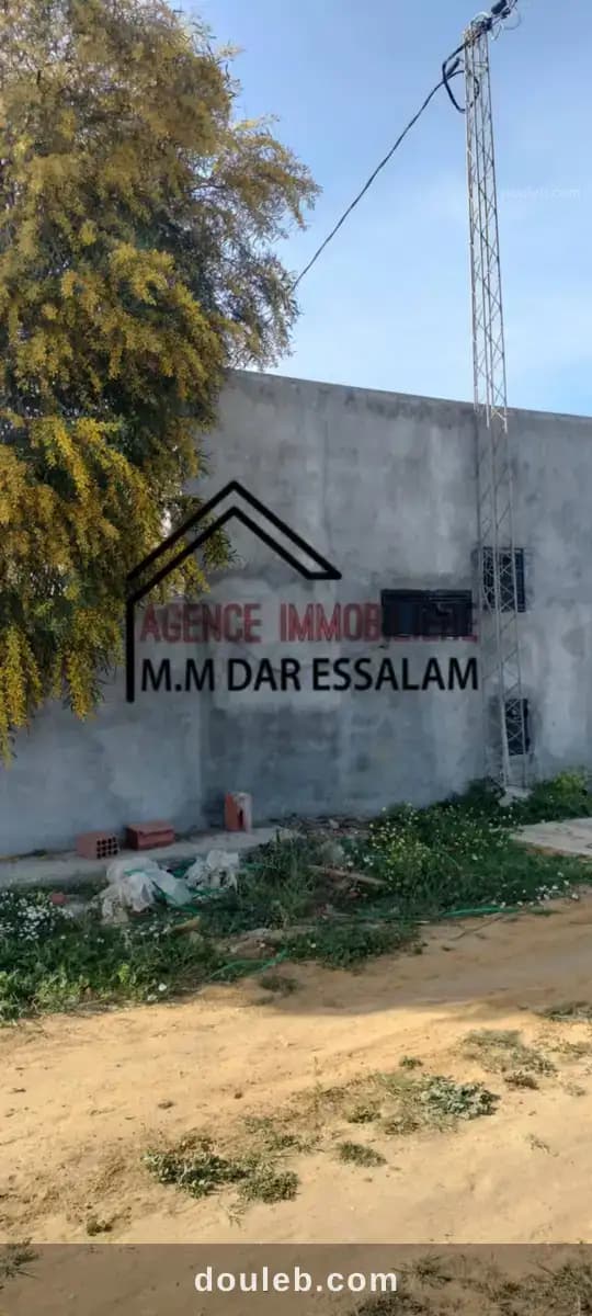 Terrain agricole contenant une maison - Photo 1