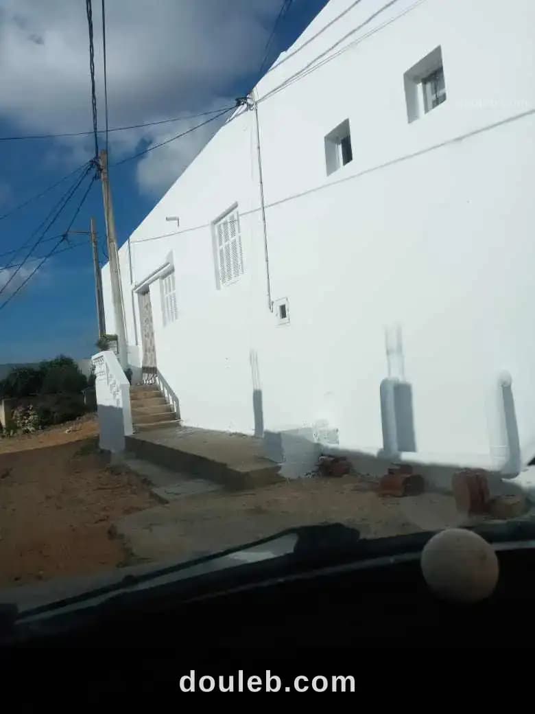Maison arabe avec un garage - Photo 1