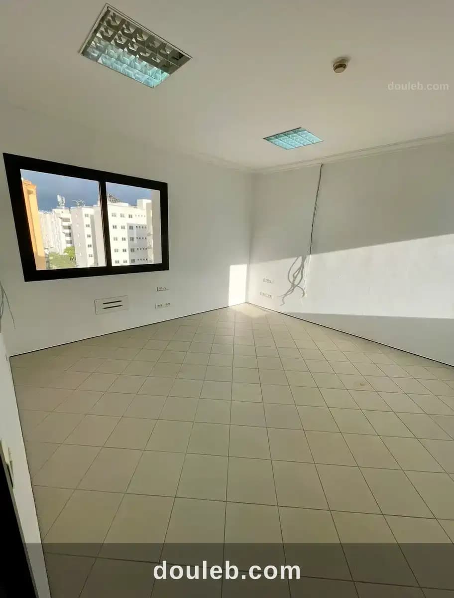 Bureau haute standing 200m2 8 pièces - Miniature 3