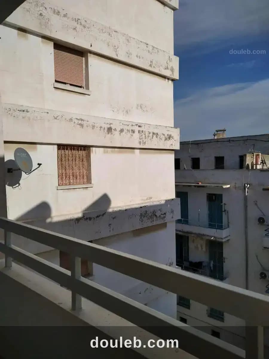 Appartement au centre ville bizerte - Miniature 4