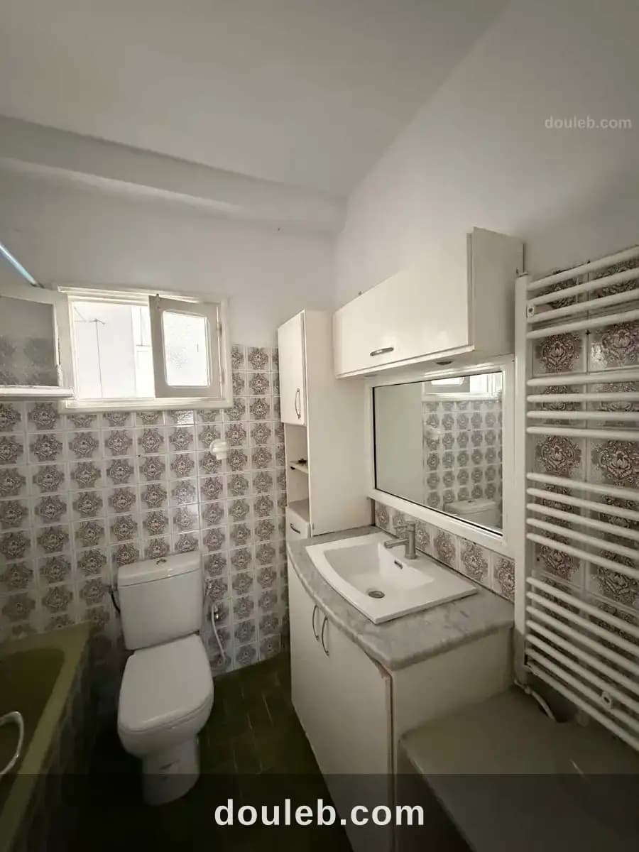 Appartement spacieux cité les roses - Miniature 3