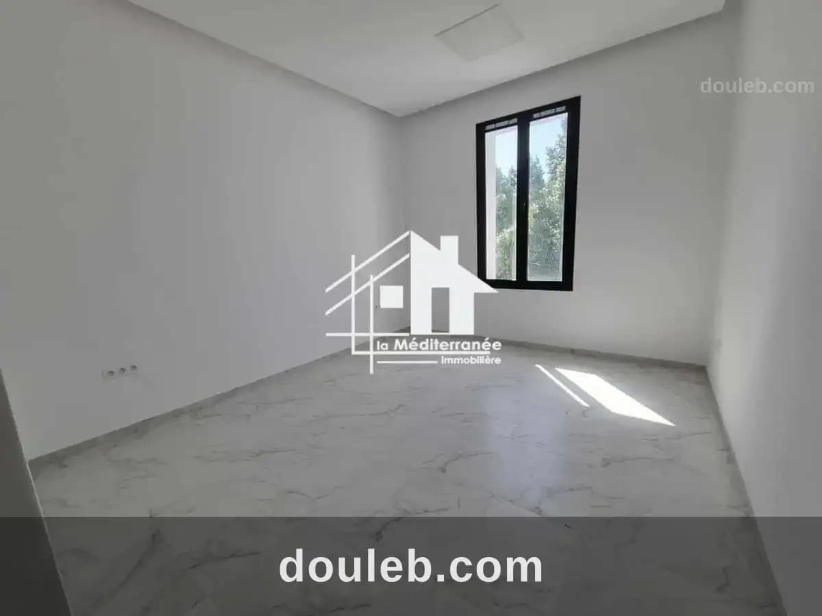 Bureau h1 au centre ville tunis - Miniature 3