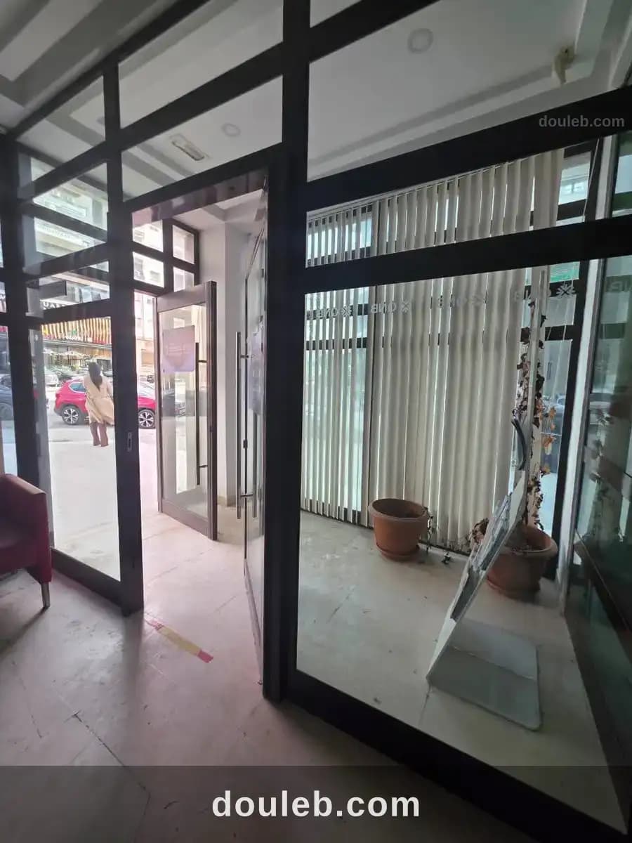 Local commercial moderne - Photo 1