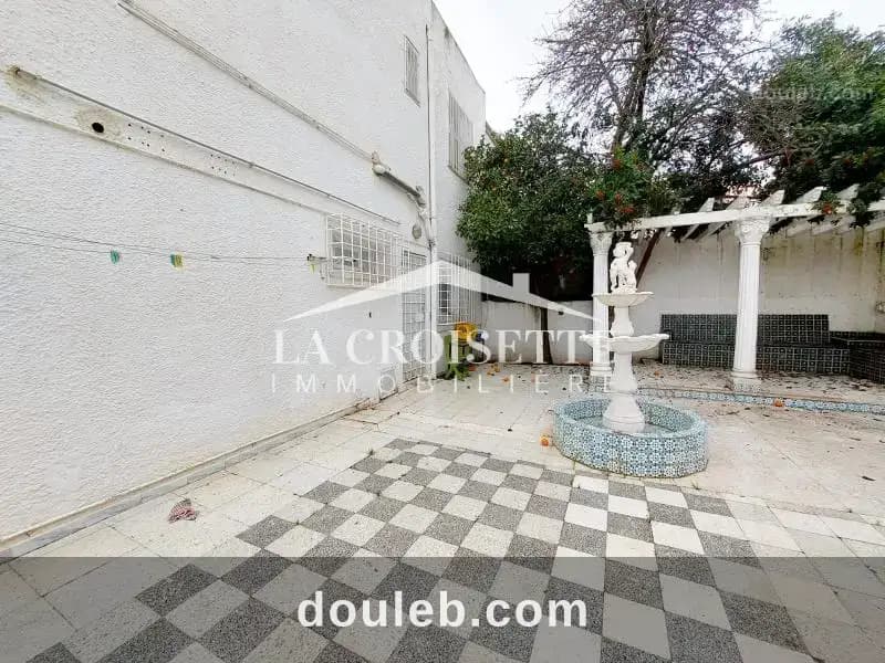 Villa s4 avec terrasse et jardin à la marsa - Miniature 5
