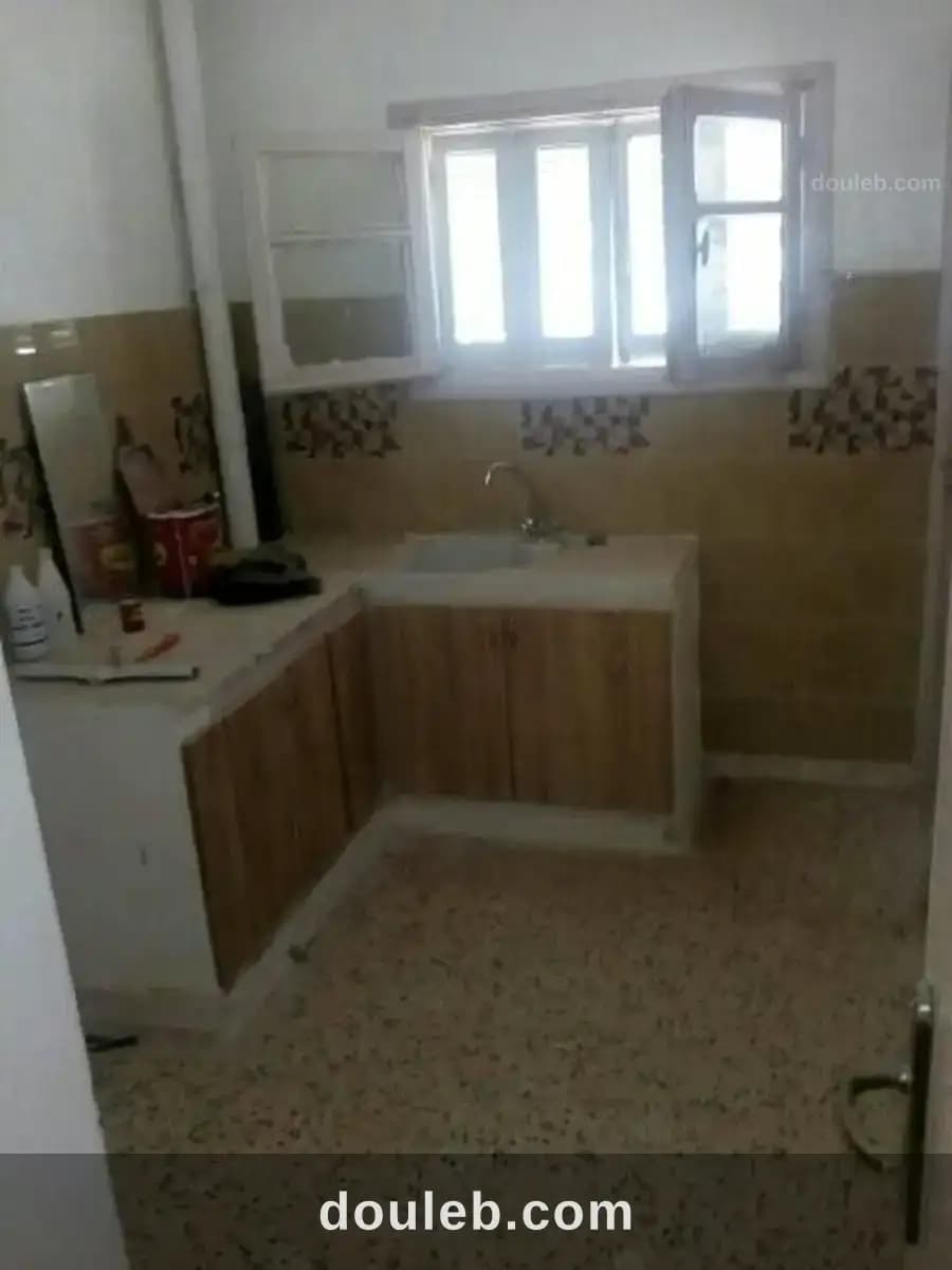 Appartement salle et 2 chambres - Miniature 2