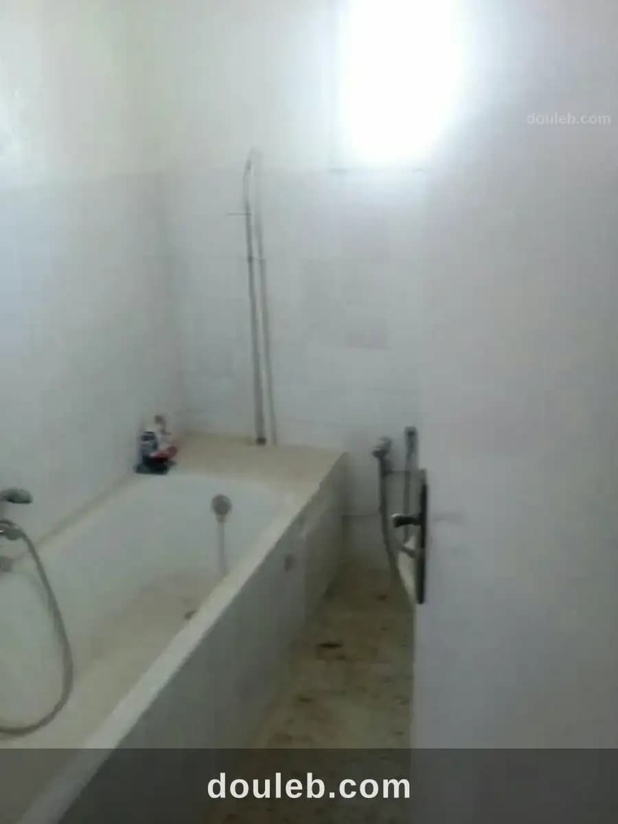 Appartement salle et 2 chambres - Miniature 4