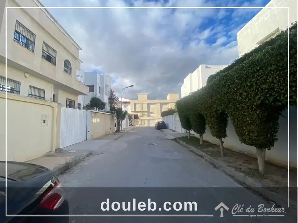 Un beau duplex à ras jdir la soukra - Photo 1