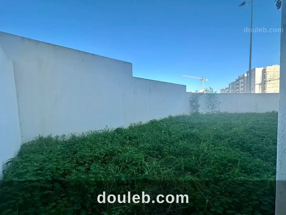 Appartement s2 avec jardin à cité ennasr - Miniature 3