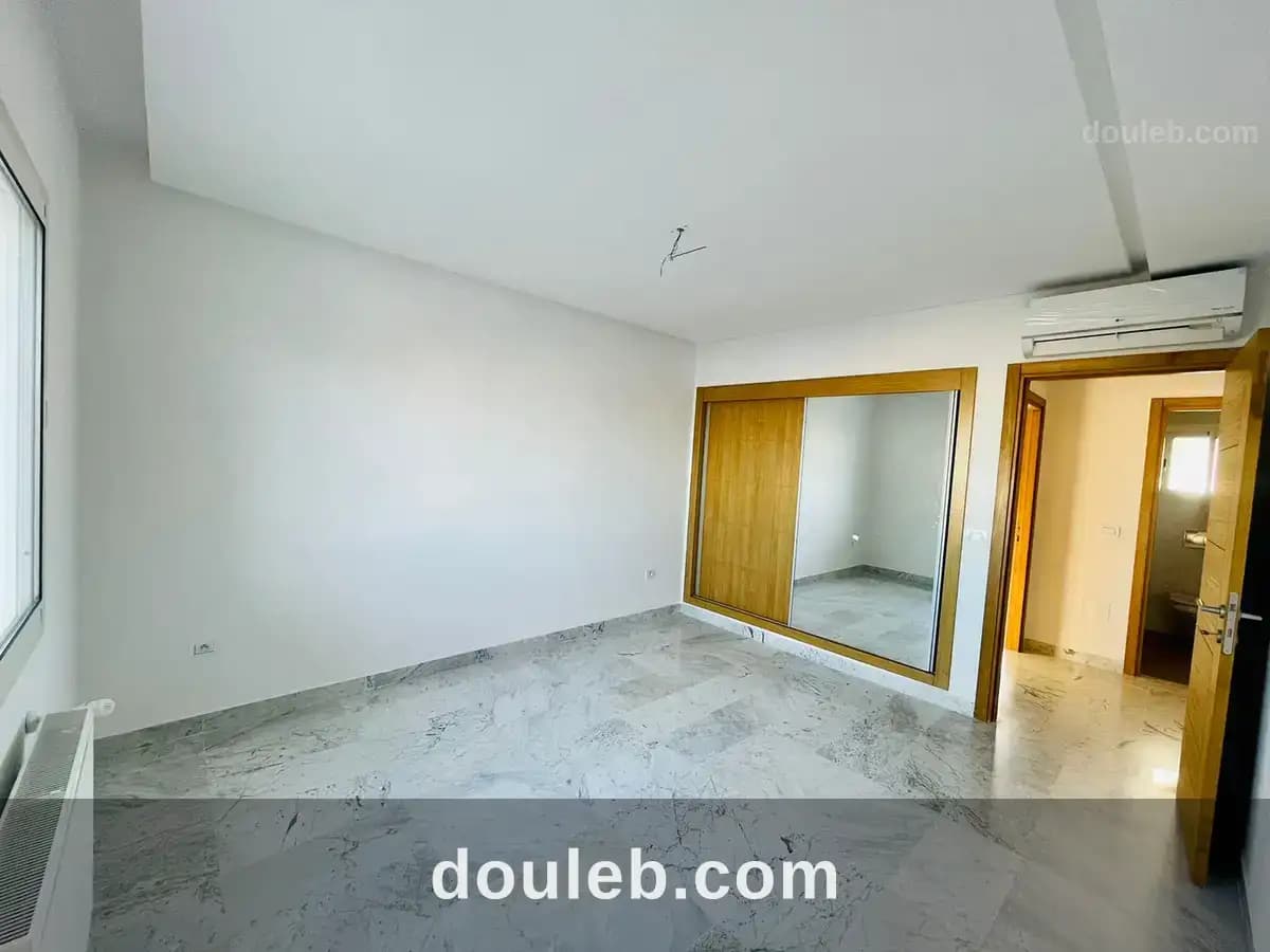 Appartement s3 lumineux a menzah 9c - Miniature 3