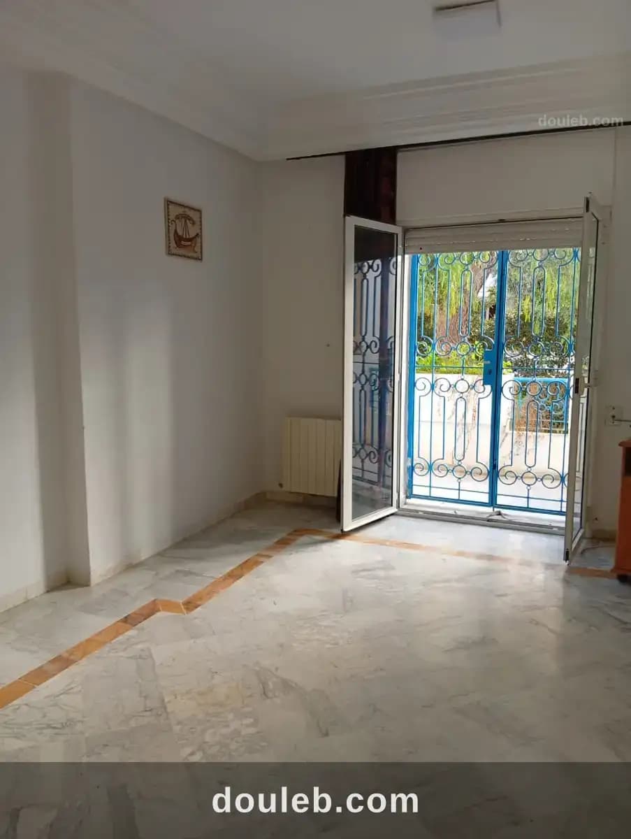 Un appartement en s2 à ennasr 2 amilcar à Ariana