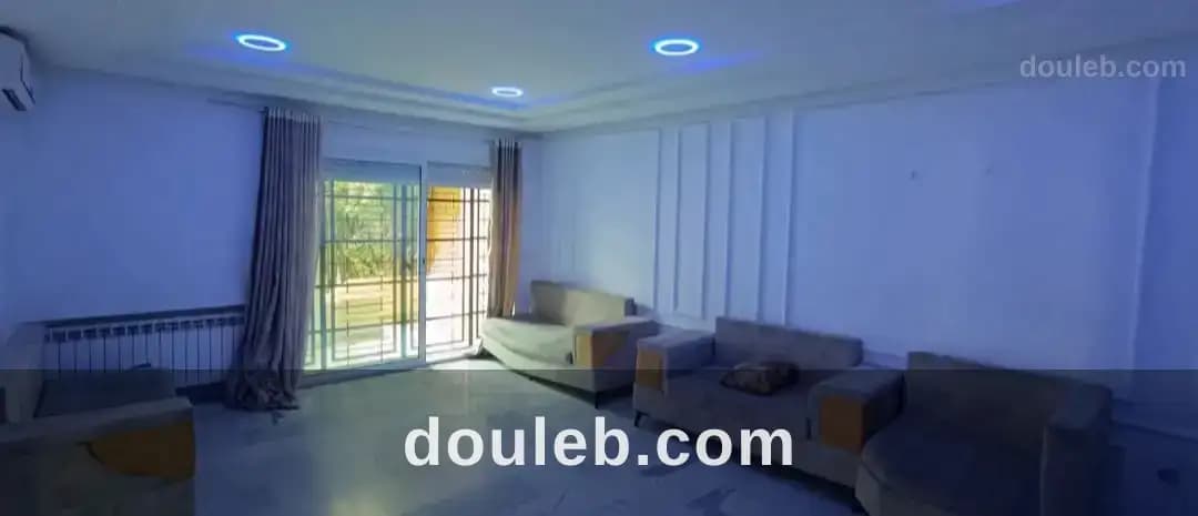 Charmant duplex avec piscine - Miniature 4