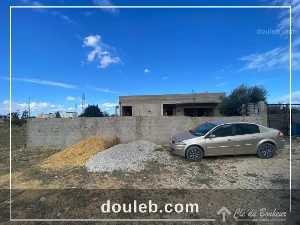 Maison plain pied inachevée à sidi salah à Ariana