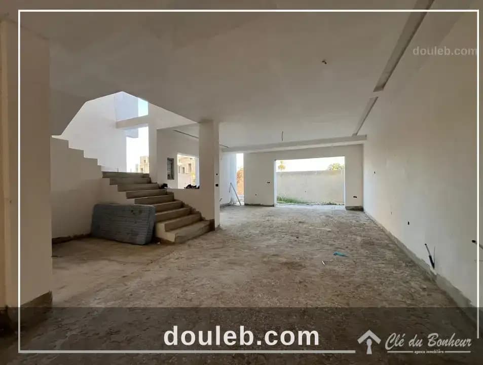 Deux villas inachevées à rue du parc - Miniature 2
