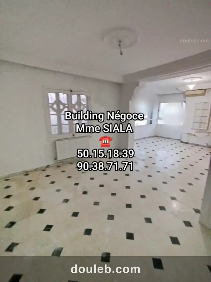Ennasr 2 étage de villa 220 m2 côté lycée - Miniature 3