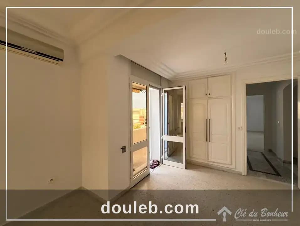 Appartement avec terrasse à ain zaghouen nord - Miniature 3