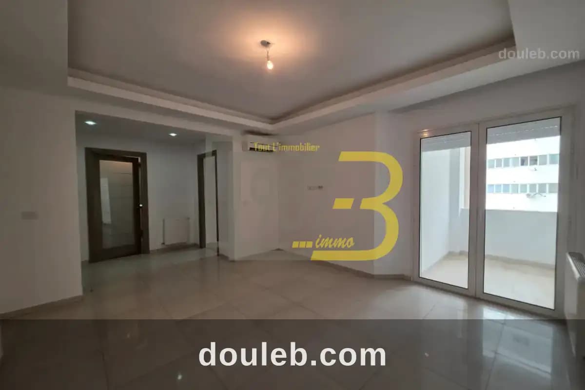 Un très bel appartement s2 à ennasr - Miniature 2