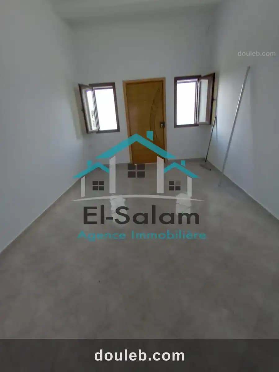 Studio avec un garage centre ville dar allouch à Nabeul