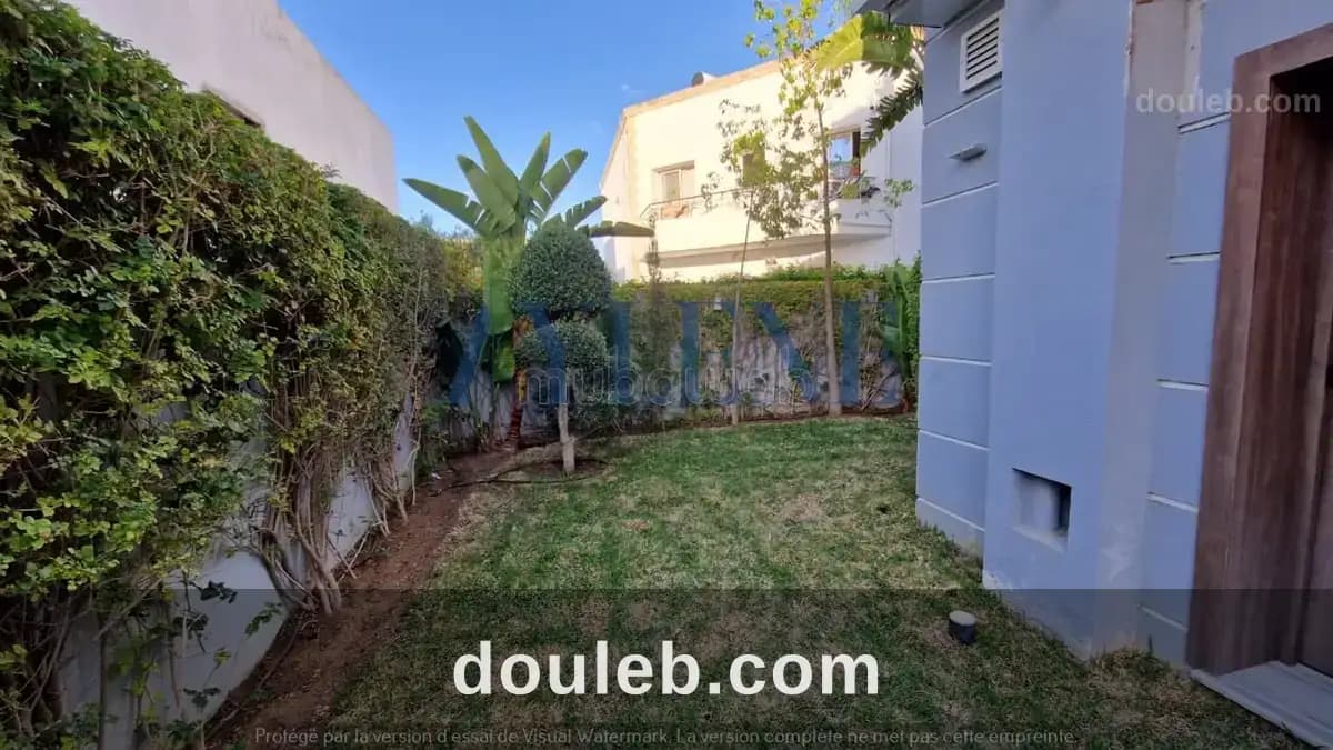 Une magnifique villa s3 meublé avec jardin - Miniature 2