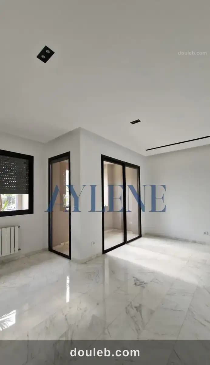 Appartement s2 aux jardins de carthage à Tunis