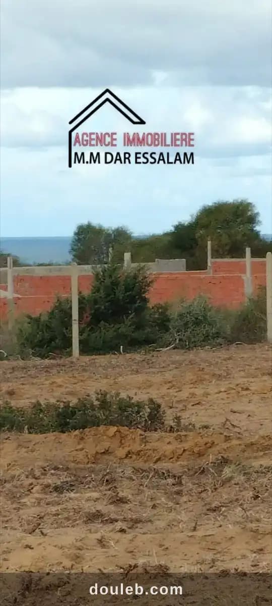 Terrain près de la plage à Nabeul