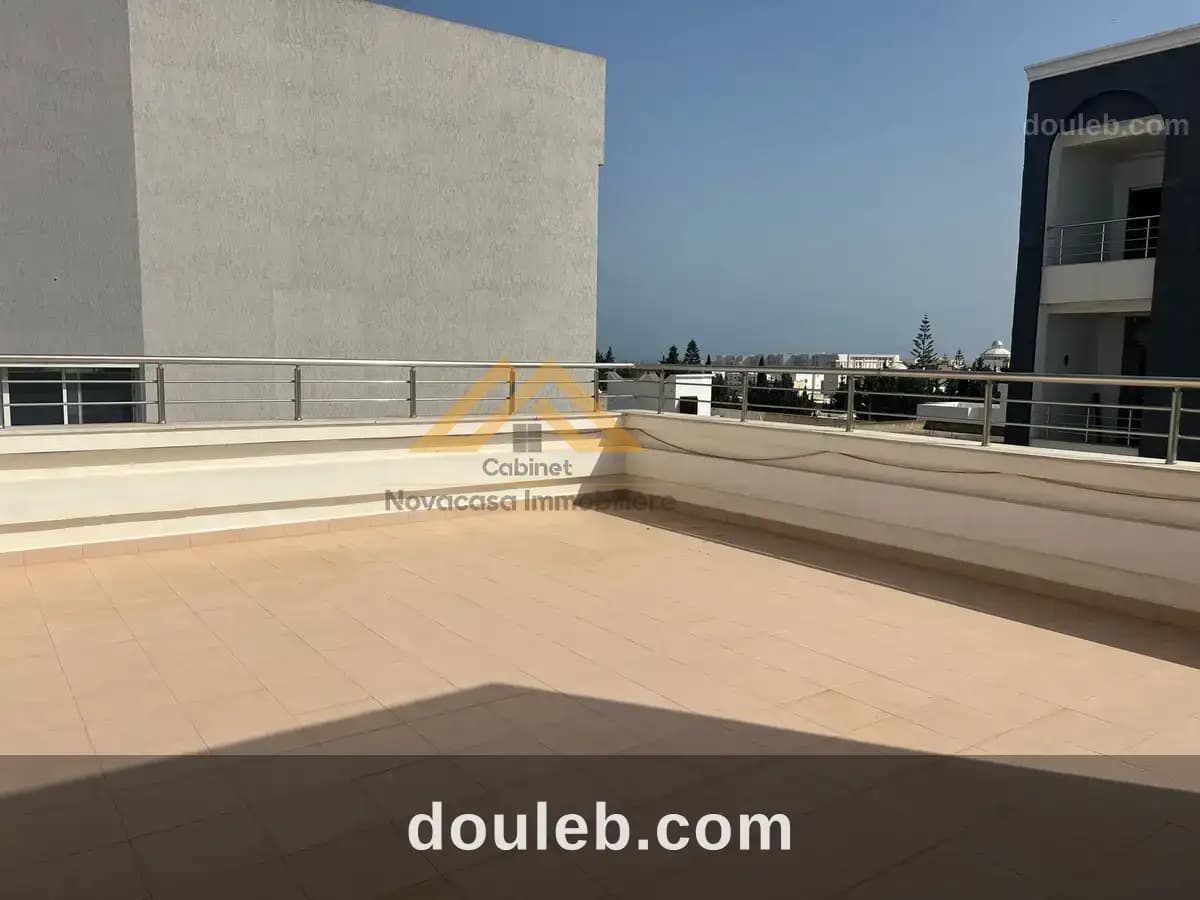 Superbe appartement s2 avec vue mer chott mariem - Miniature 3