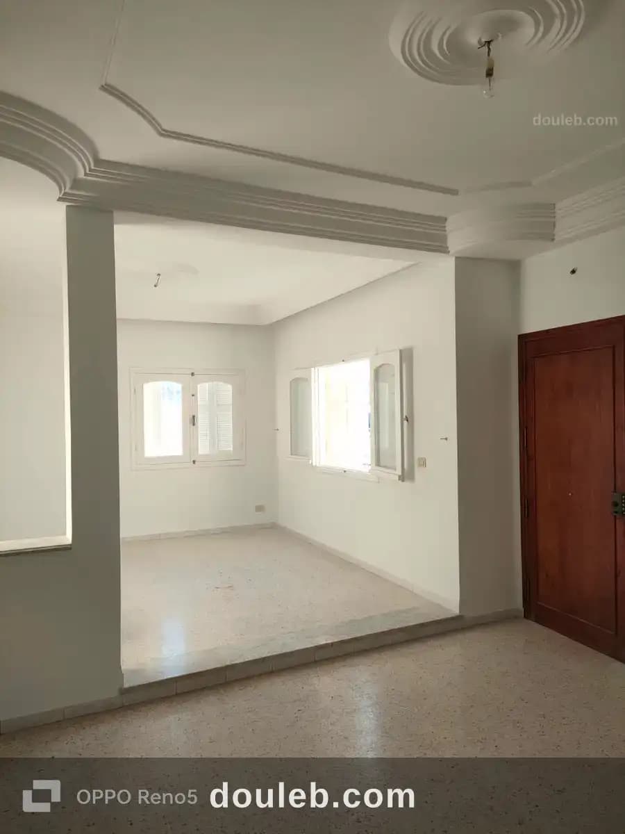Etage de villa spacieux s 2 pour couple mariée - Miniature 2