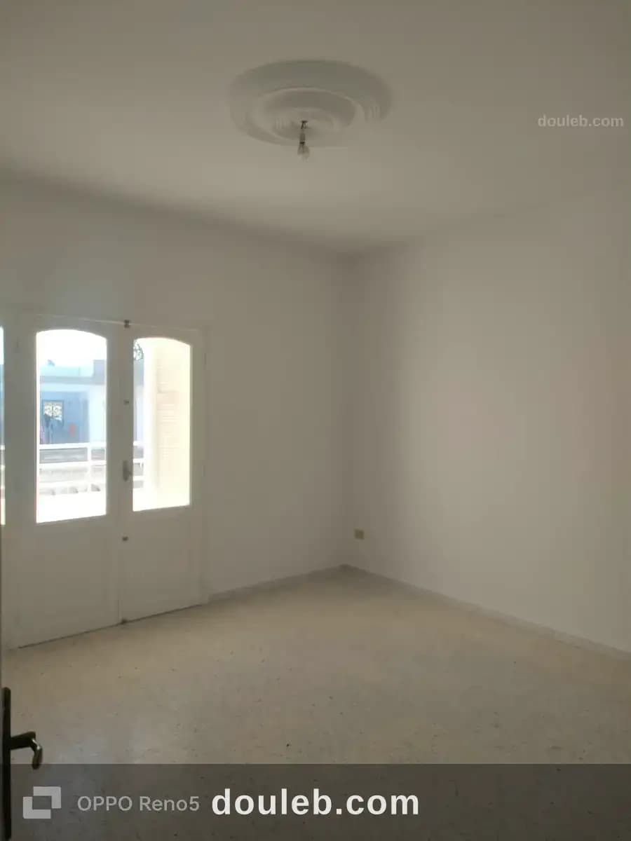 Etage de villa spacieux s 2 pour couple mariée - Miniature 3