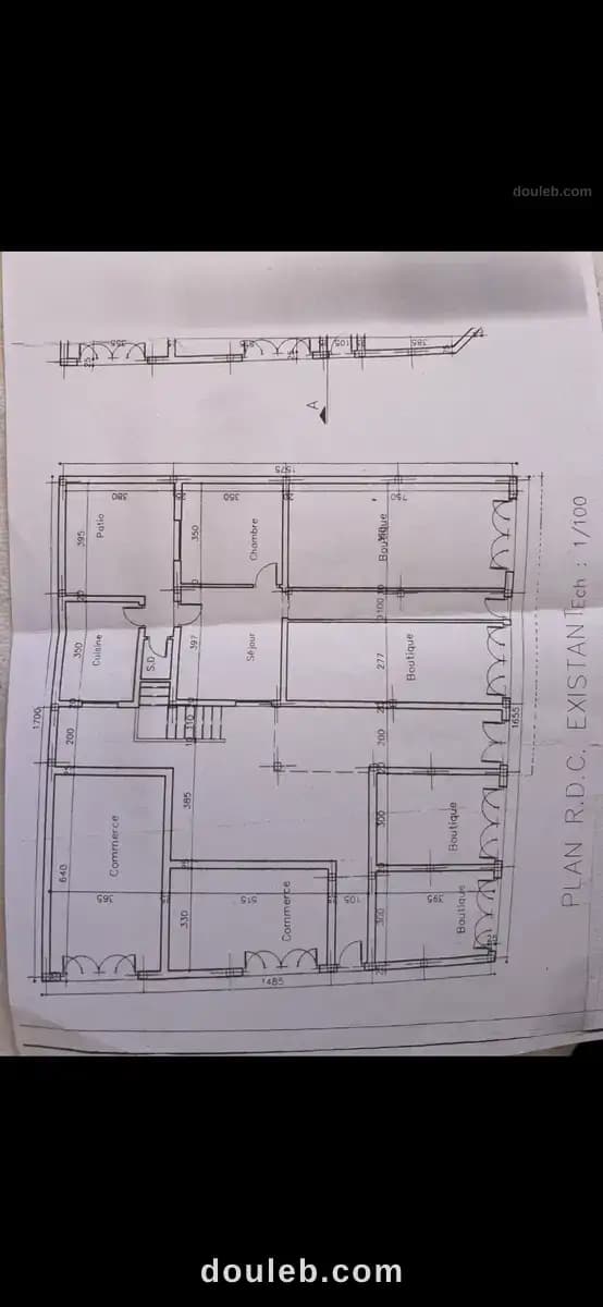 7 locaux commerciaux 1 appartement à Ariana