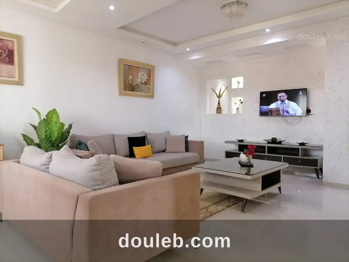 Appartement avec suite et deux chambre - Miniature 2
