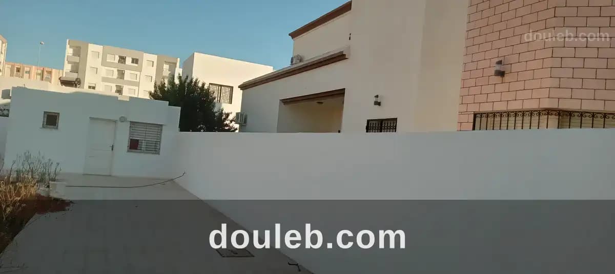 Studio a el ons sfax a 300 metres du multimedia à Sfax
