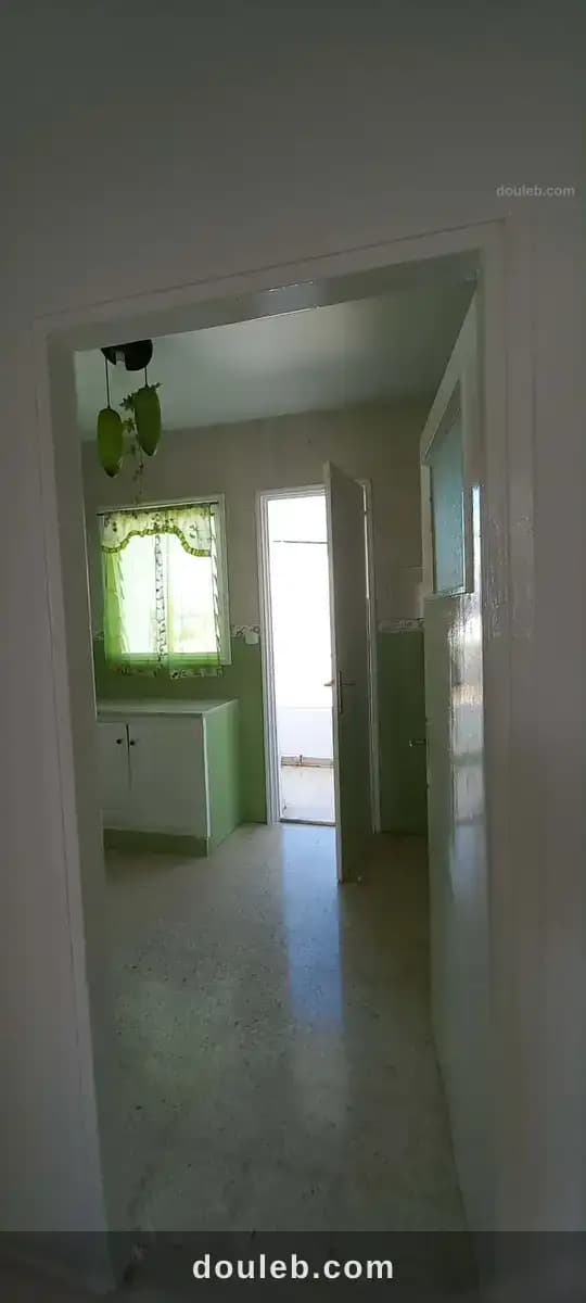 S2 au 3ème étage spacieux et rénové - Miniature 5
