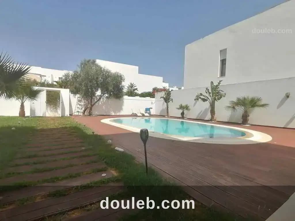Charmante villa à gammart foret à Tunis