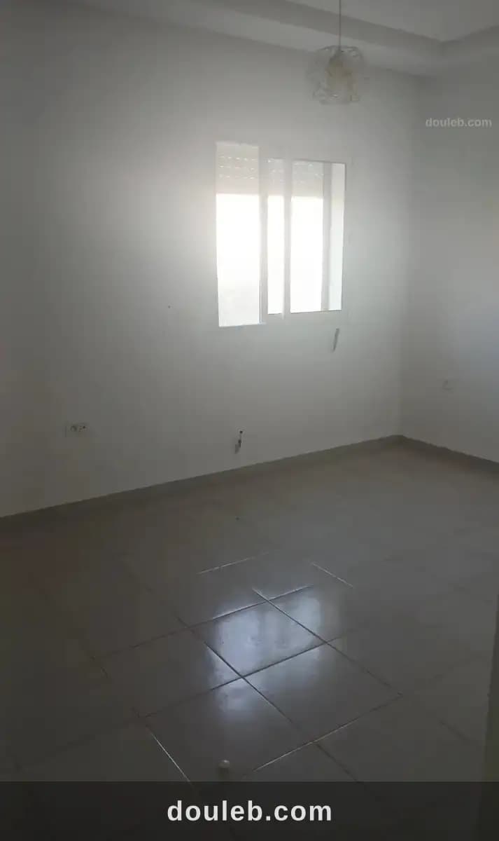 Apartment a rue aljawhara à Ariana