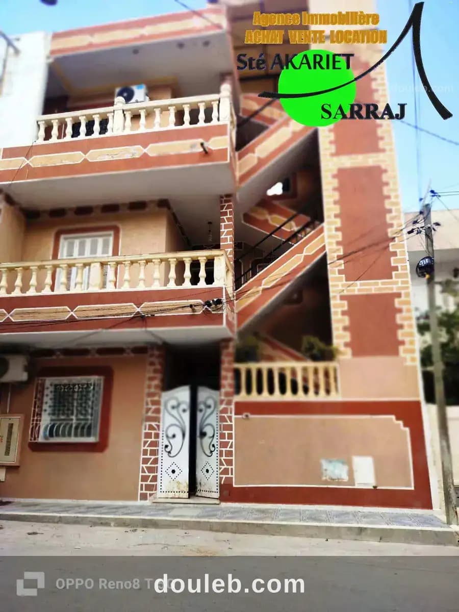 Appartement s2 prés avenue el taoufik cité riadh à Sousse