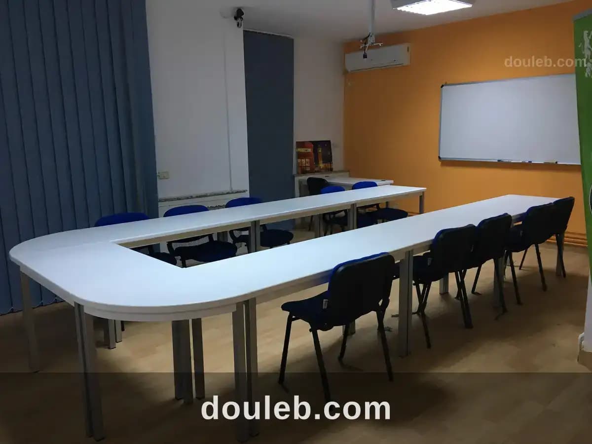Bureau meublé centre formation ou medical à Tunis