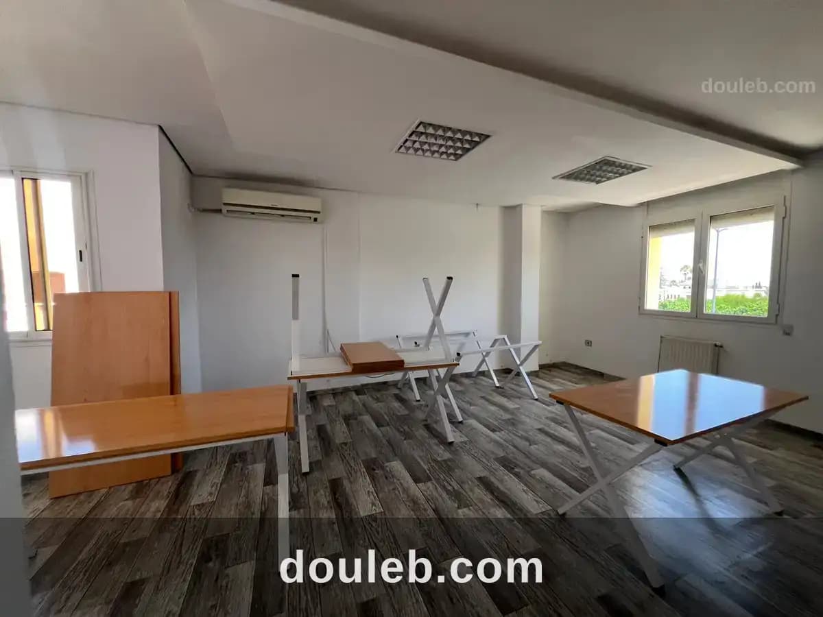 Bureau spacieux s4 avecvue mer à kantaoui à Sousse
