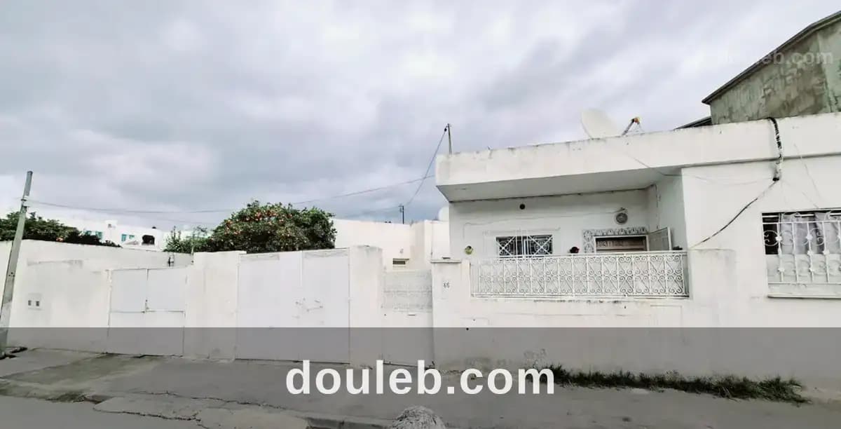 2 villas et un studio à el ouardia 1 à Tunis