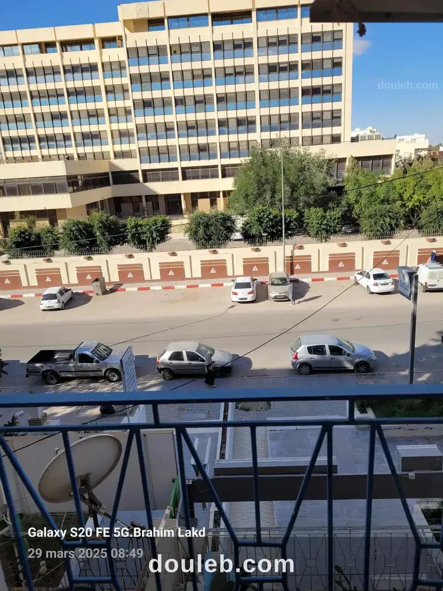 Appartement meublé situé au centre ville de gafsa à Gafsa