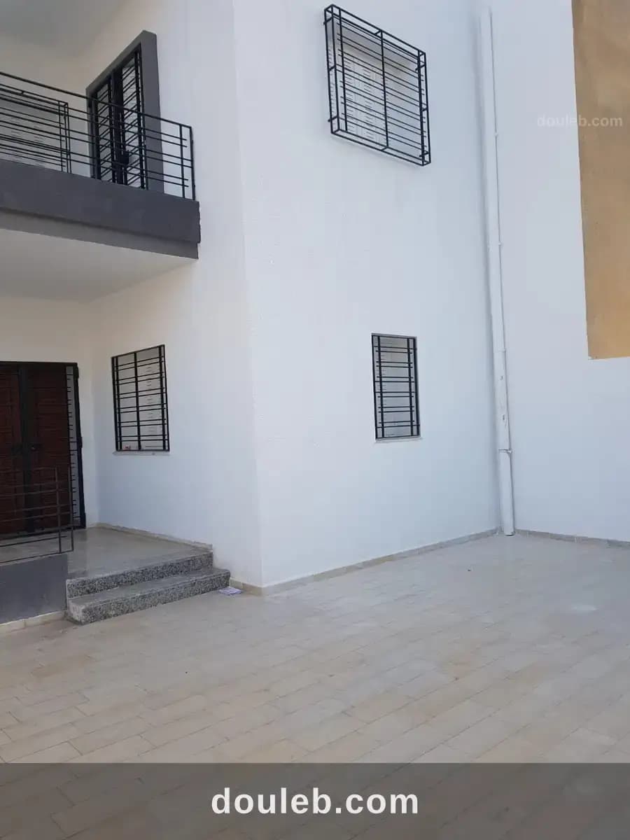 Villa jumelée hs borj louzir à Ariana