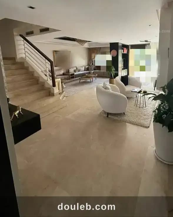 Agréable villa haut stg à cité ennasr à Ariana