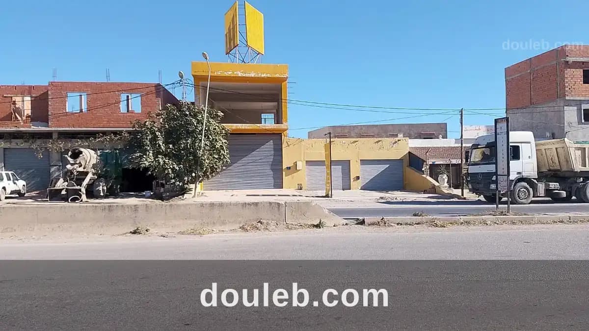 Local commercial à oudhna mhamdia à Ben Arous