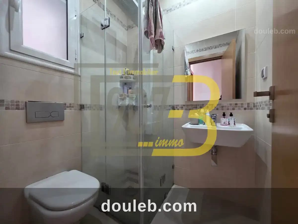 Un appartement s1 meublé avec jardin à cité ennasr - Miniature 5