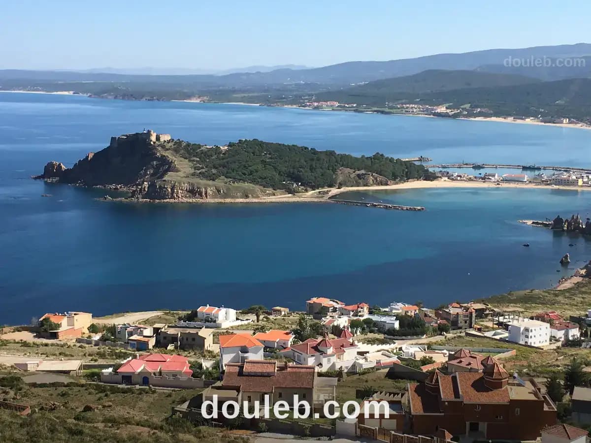 Logement ensoleillé et vue mer à Jendouba