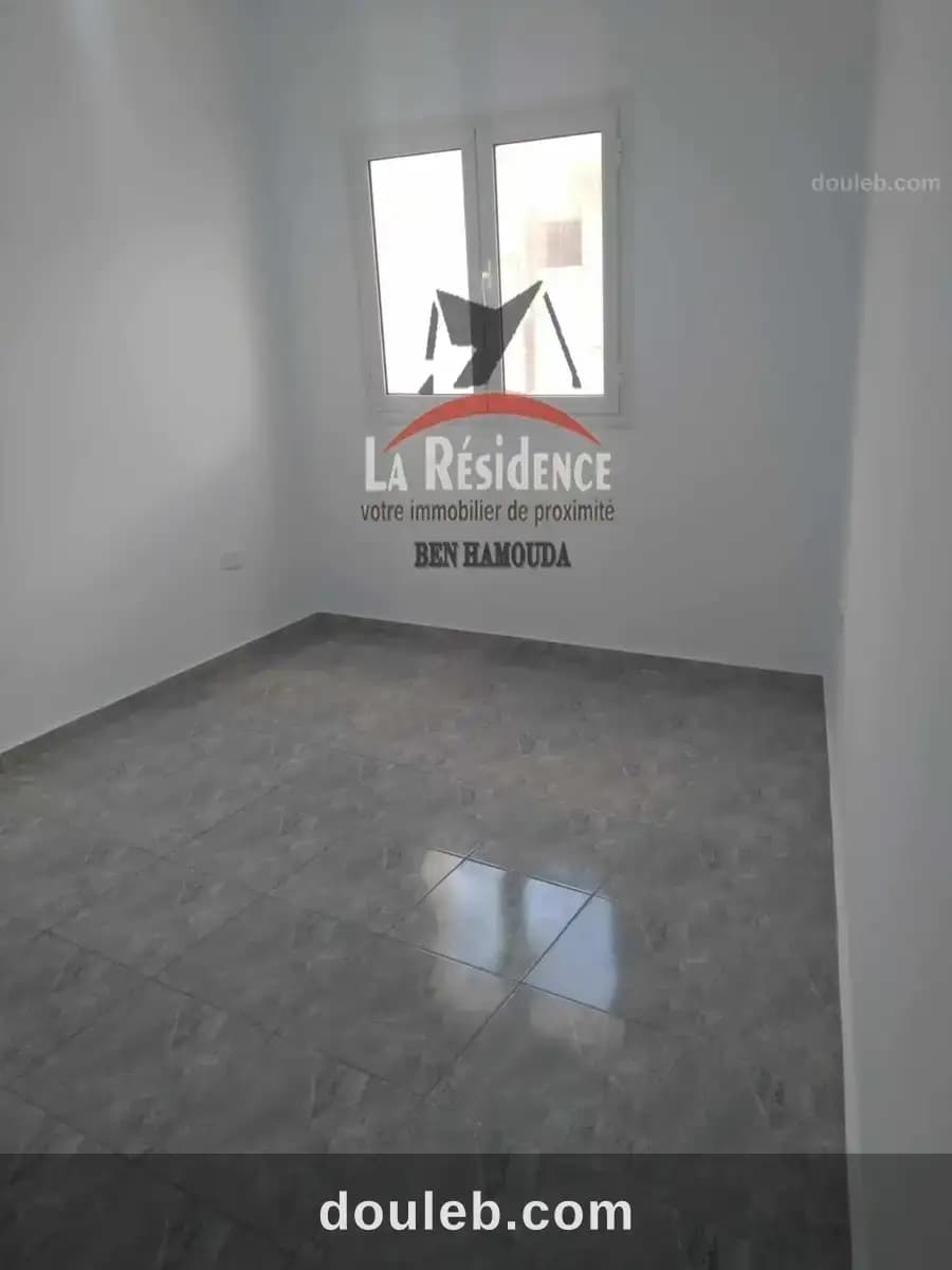 Appartements s1 à usage bureautique - Miniature 4