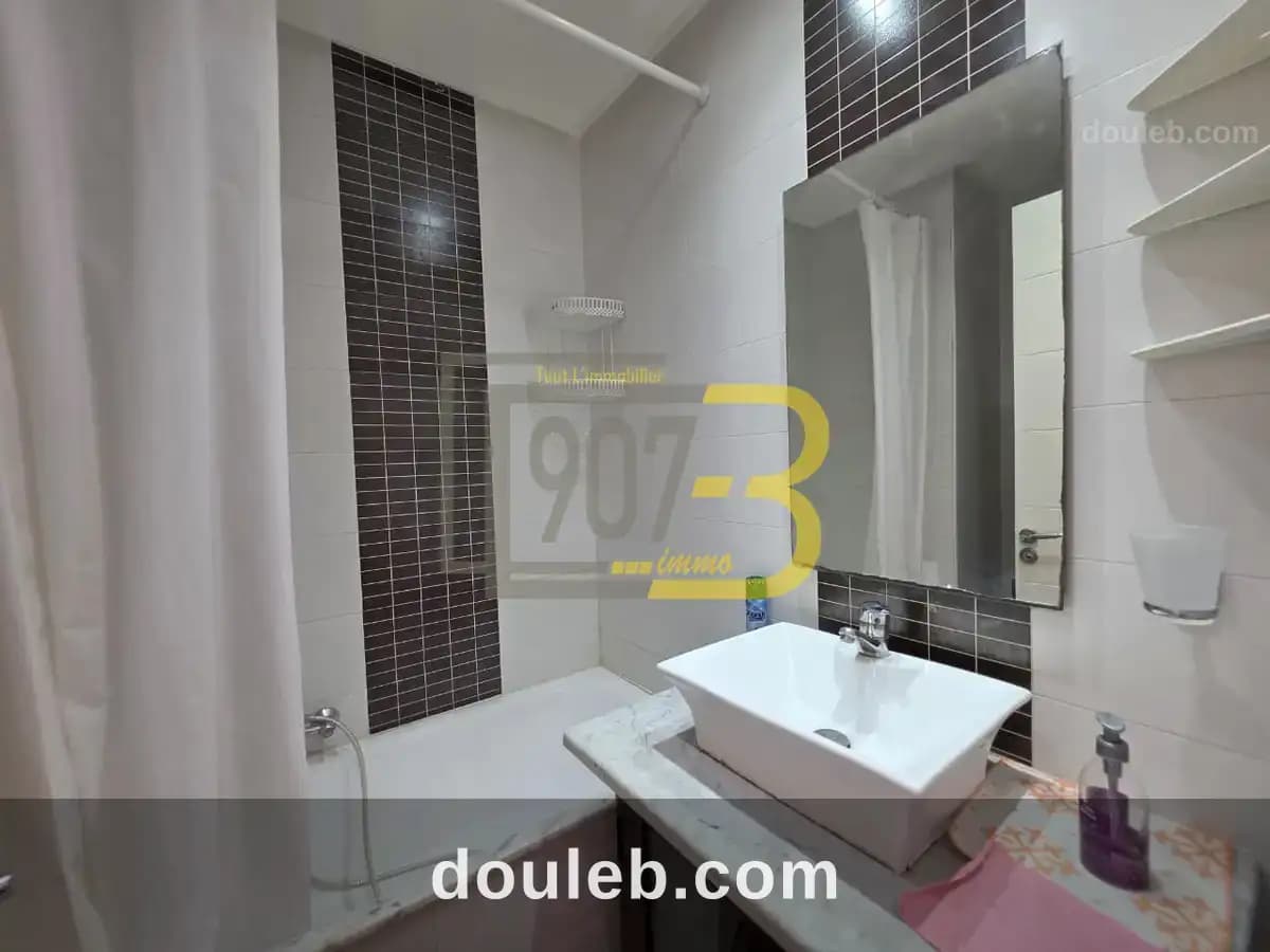 Un très bel appartement s1 meublé a ennasr - Miniature 4