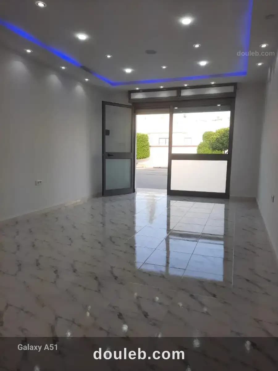 Local commercial 32m2 à Ben Arous