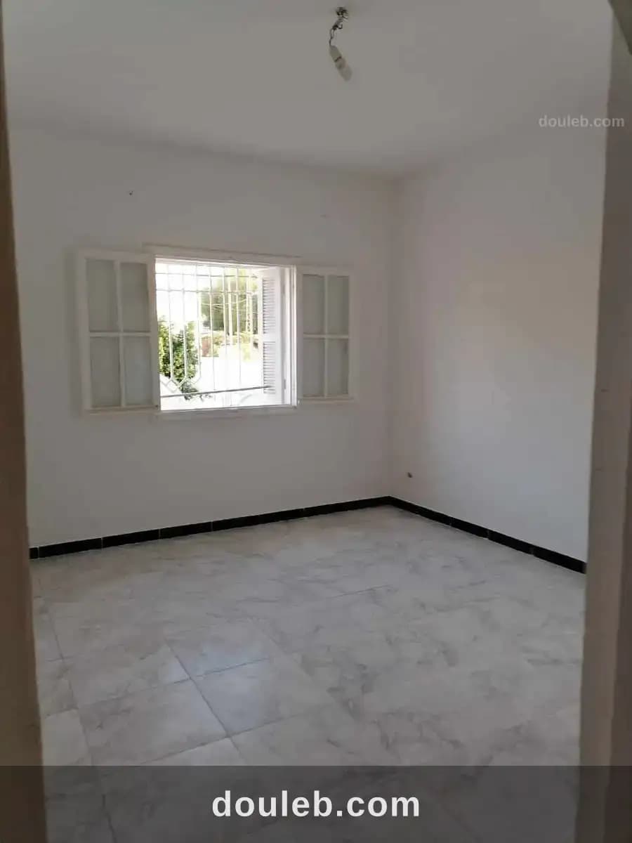 Appartement s2 au 1ere etage à Ben Arous