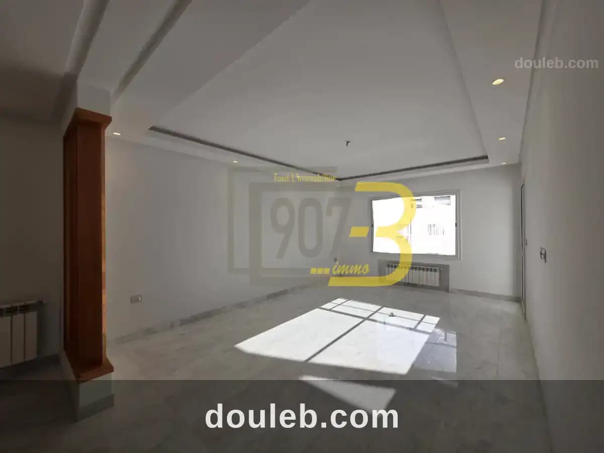 Un appartement s3 jamais habité à menzah 9c à Tunis
