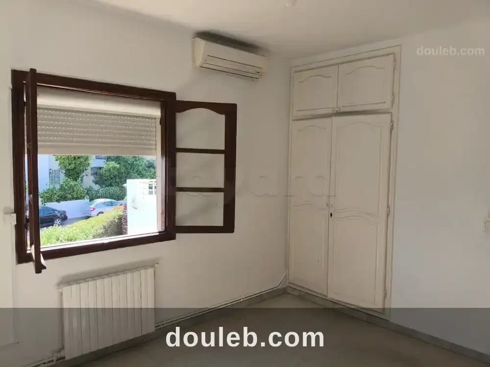 Villa à usage d'habitation ou bureautique à manar - Miniature 4